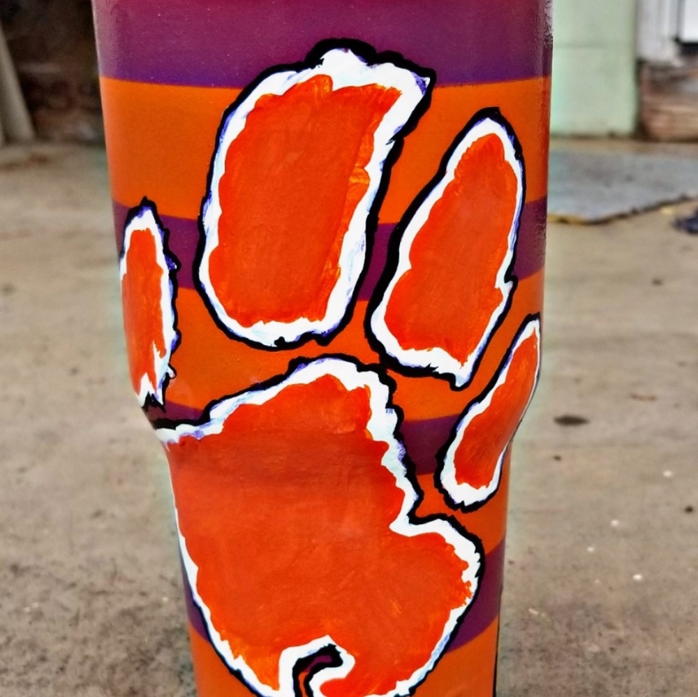 Custom  sports ⚽🏀🏈⚾ tumblers